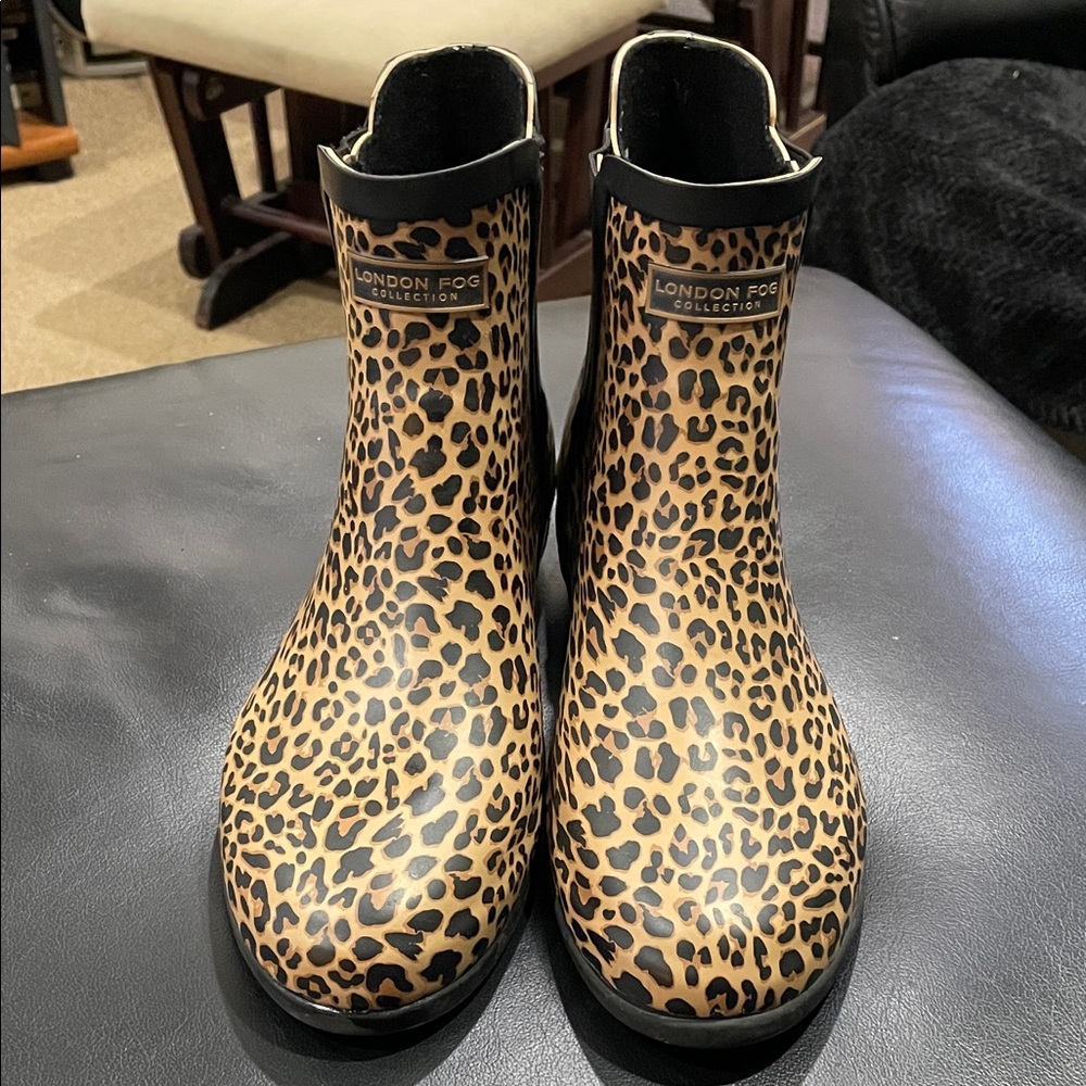 London Fog Leopard Print Women's Rain Boots size 10